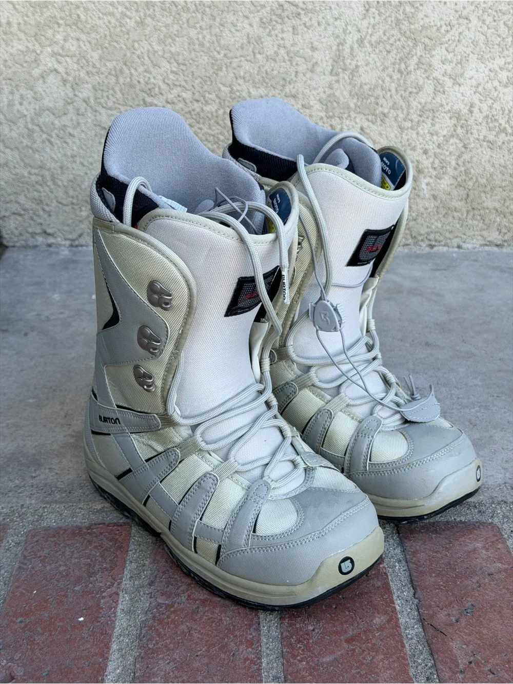 Burton Moto Men’s Snowboard Boots Size 9
